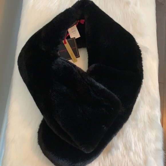 NWT Christian Siriano New York Black Plush faux fur scarf collar - Picture 5 of 7